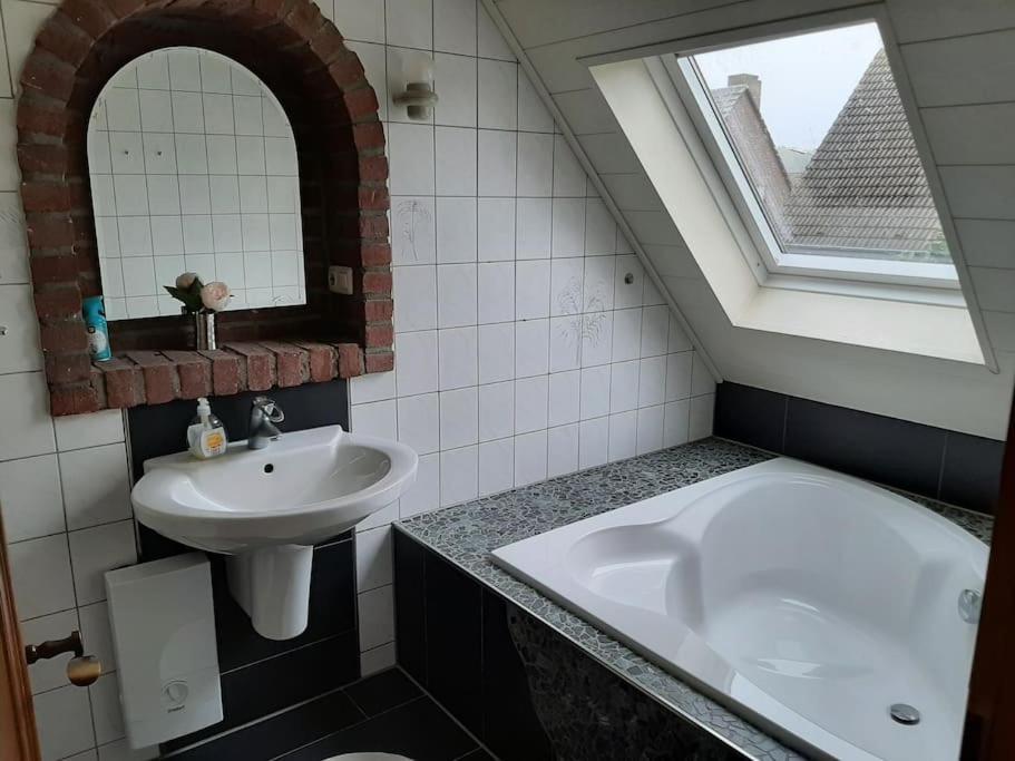 Ferienwohnung Am Niederrhein Кевелер Екстериор снимка